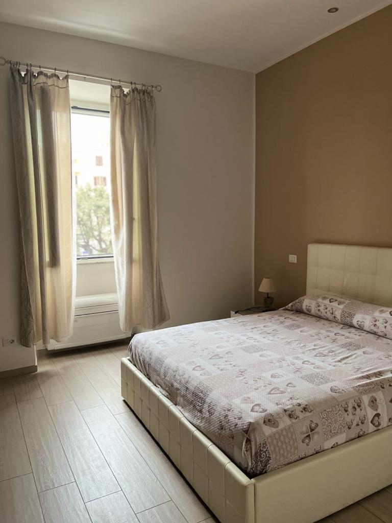 La Piazzetta Anzio Hotel Bagian luar foto